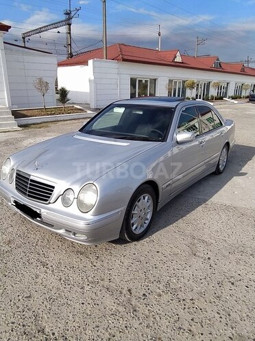 Mercedes E 270 2000, 380,000 km - 2.7 l - İmişli