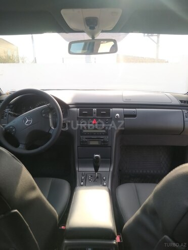 Mercedes E 270 2000, 380,000 km - 2.7 l - İmişli