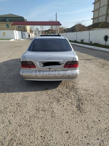 Mercedes E 270 2000, 380,000 km - 2.7 l - İmişli