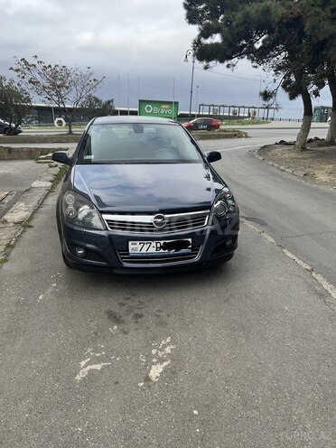 Opel Astra 2009, 230,000 km - 1.4 л - Bakı