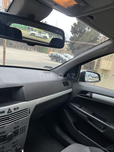 Opel Astra 2009, 230,000 km - 1.4 л - Bakı