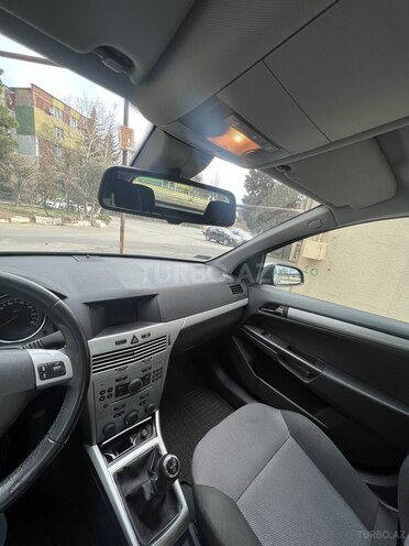 Opel Astra 2009, 230,000 km - 1.4 л - Bakı