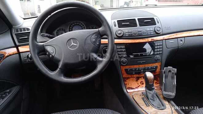 Mercedes E 220 2005, 190,000 km - 2.2 l - Bakı