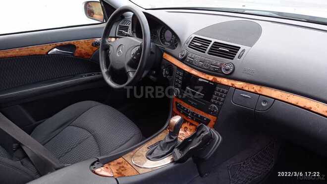 Mercedes E 220 2005, 190,000 km - 2.2 l - Bakı