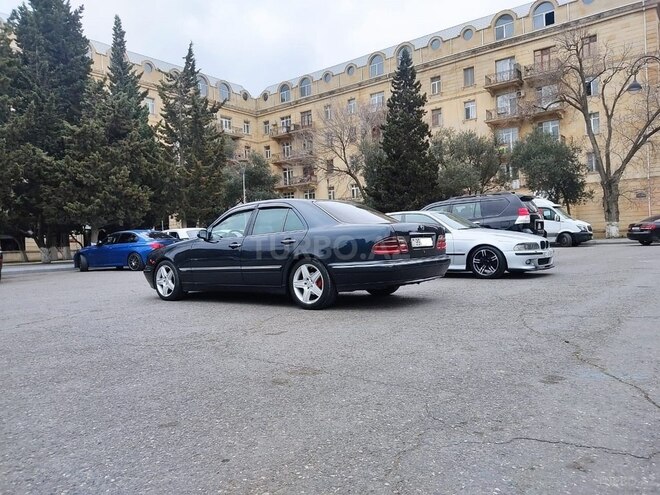 Mercedes E 220 1999, 460,000 km - 2.2 l - Sumqayıt