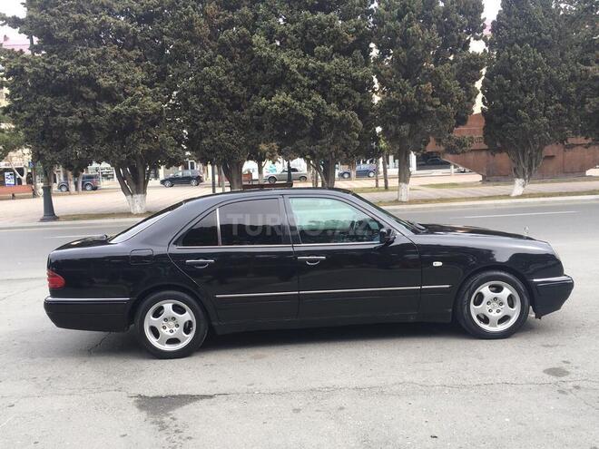 Mercedes E 280 1998, 313,500 km - 2.8 l - Sumqayıt