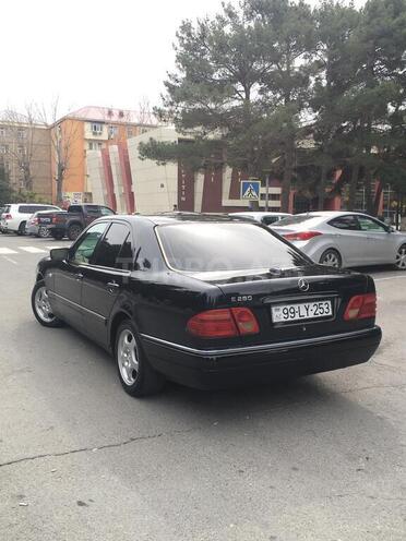Mercedes E 280 1998, 313,500 km - 2.8 l - Sumqayıt