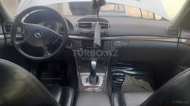 Mercedes E 220 2002, 305,000 km - 2.2 л - Bərdə