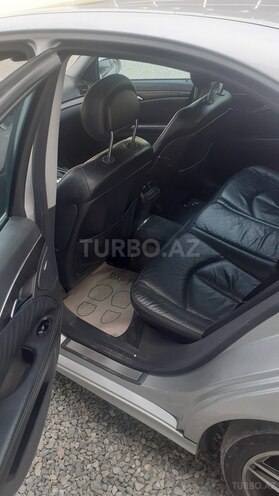 Mercedes E 220 2002, 305,000 km - 2.2 л - Bərdə