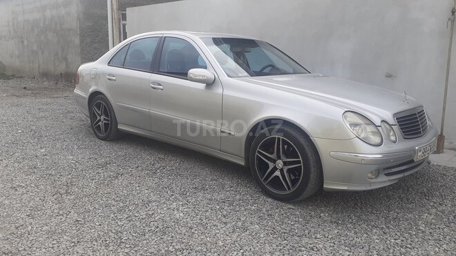Mercedes E 220 2002, 305,000 km - 2.2 л - Bərdə