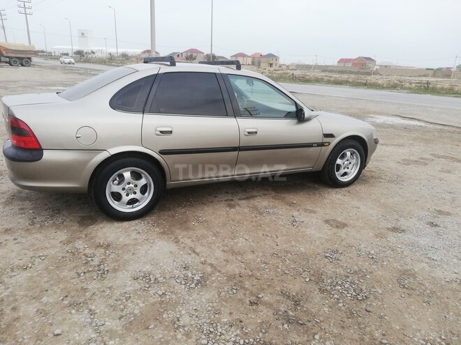 Opel Vectra 1995, 444,444 km - 2.0 l - Bakı