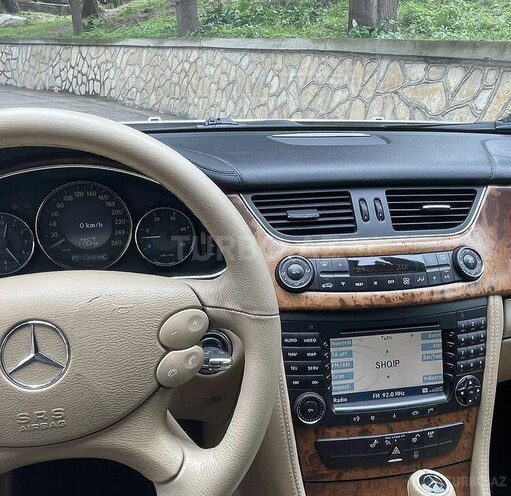 Mercedes CLS 350 2004, 256,000 km - 3.5 l - Bakı