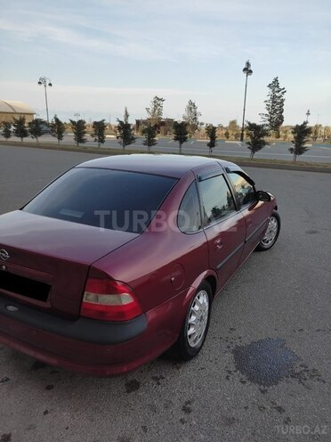 Opel Vectra 1998, 330,000 km - 2.0 л - Sumqayıt