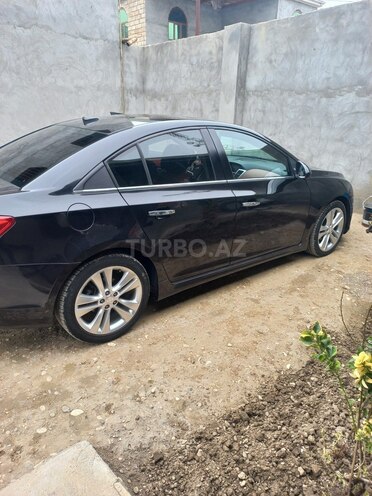 Chevrolet Cruze 2013, 28,000 km - 1.4 l - Yevlax