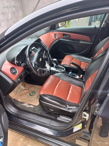 Chevrolet Cruze 2013, 28,000 km - 1.4 l - Yevlax
