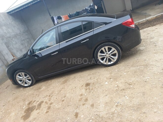 Chevrolet Cruze 2013, 28,000 km - 1.4 l - Yevlax