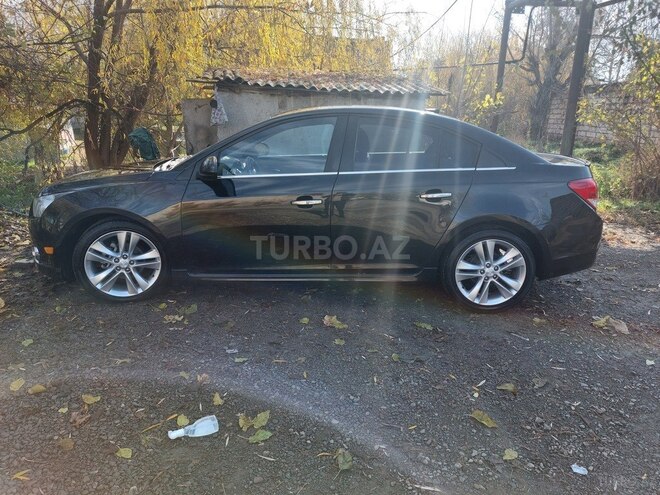 Chevrolet Cruze 2013, 28,000 km - 1.4 l - Yevlax