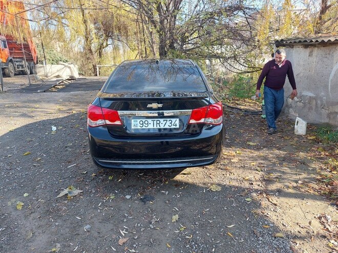 Chevrolet Cruze 2013, 28,000 km - 1.4 l - Yevlax