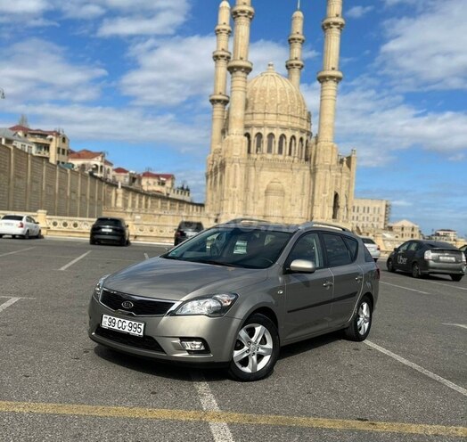 Kia Ceed 2010, 112,500 km - 1.4 л - Bakı