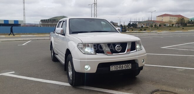 Nissan Navara 2015, 169,068 km - 2.5 l - Bakı