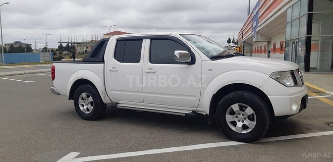 Nissan Navara 2015, 169,068 km - 2.5 l - Bakı