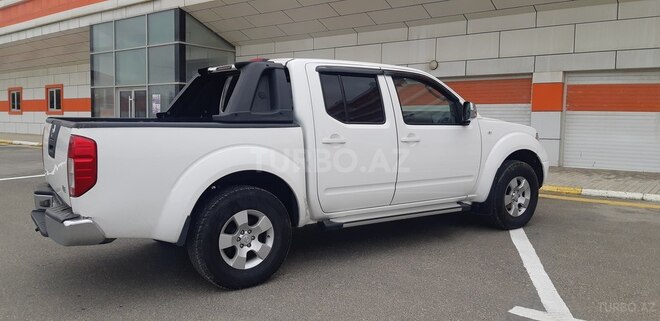 Nissan Navara 2015, 169,068 km - 2.5 l - Bakı