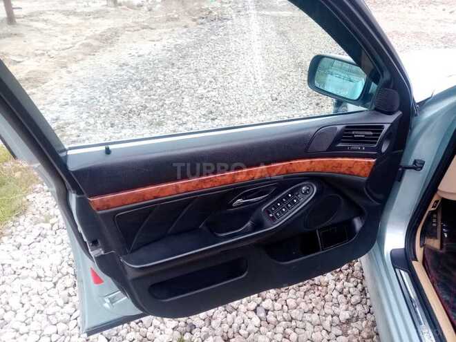 BMW 528 1998, 280,000 km - 2.8 l - Sumqayıt