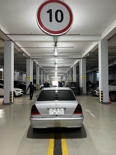 Mercedes C 200 2000, 428,185 km - 2.0 l - Bakı