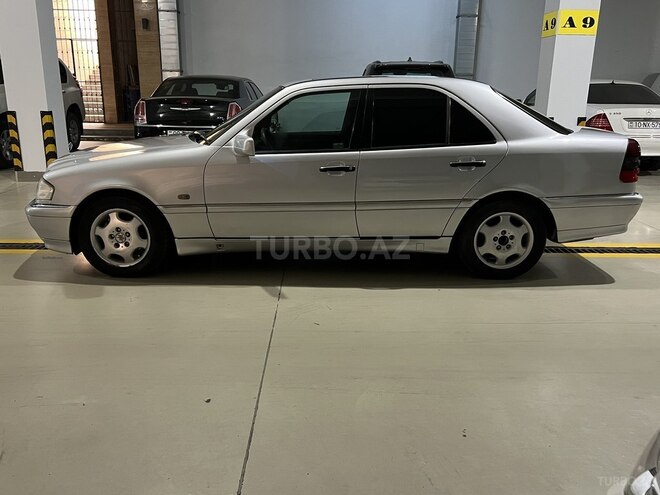 Mercedes C 200 2000, 428,185 km - 2.0 l - Bakı