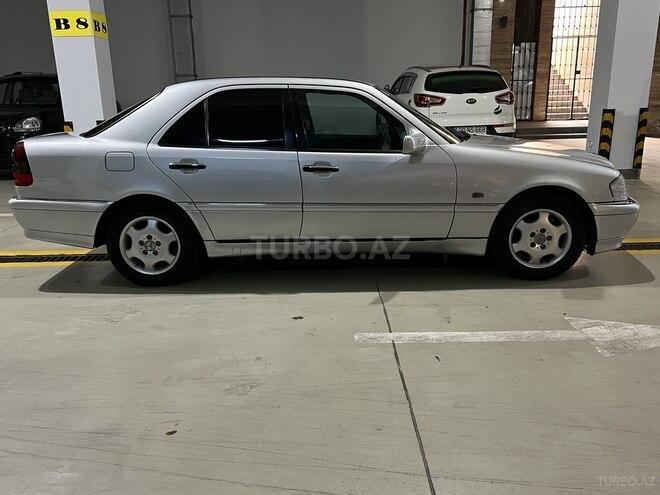 Mercedes C 200 2000, 428,185 km - 2.0 l - Bakı