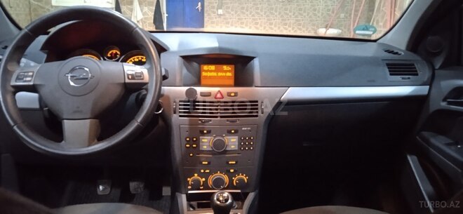 Opel Antara 2006, 180,000 km - 1.4 l - Gəncə
