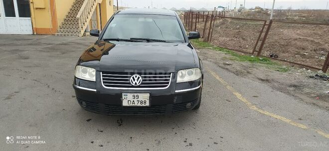 Volkswagen Passat 2003, 316,200 km - 1.8 л - İmişli