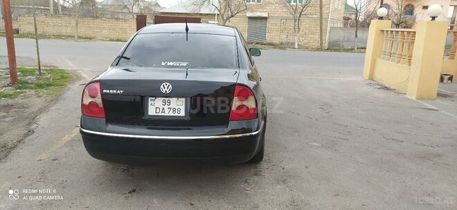 Volkswagen Passat 2003, 316,200 km - 1.8 л - İmişli