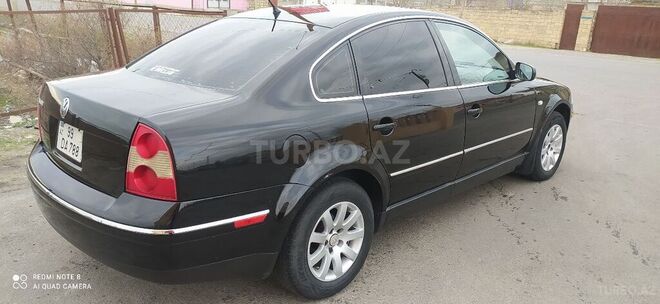 Volkswagen Passat 2003, 316,200 km - 1.8 л - İmişli