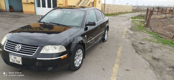 Volkswagen Passat 2003, 316,200 km - 1.8 л - İmişli