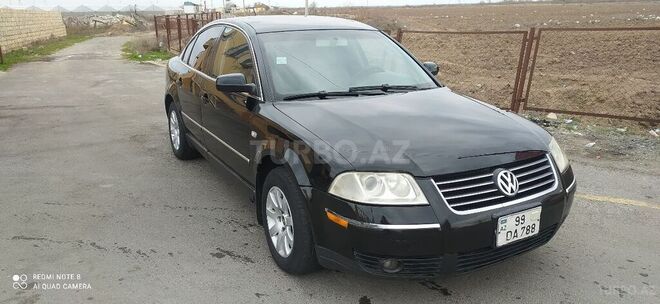 Volkswagen Passat 2003, 316,200 km - 1.8 л - İmişli