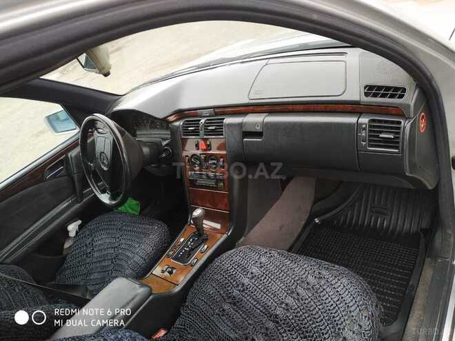 Mercedes E 230 1996, 378,000 km - 2.3 l - Bakı