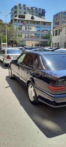 Mercedes C 280 1998, 250,000 km - 2.8 l - Bakı