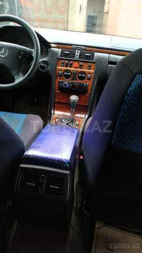 Mercedes E 300 1998, 328,741 km - 3.0 l - Bakı