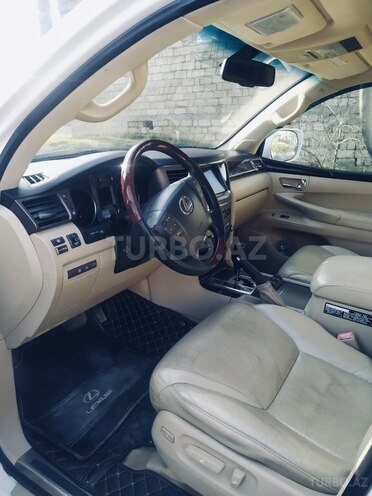 Lexus LX 570 2009, 210,000 km - 5.7 л - Bakı