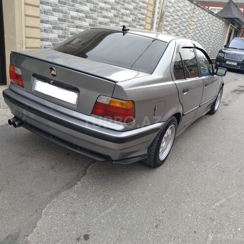 BMW 318 1992, 252,000 km - 1.8 l - Bakı