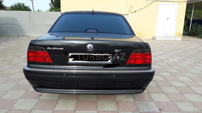 BMW 740 2001, 258,000 km - 4.0 л - Bakı