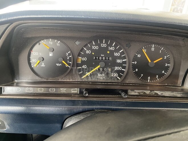 Mercedes 190 1990, 316,615 km - 2.0 l - Sabirabad
