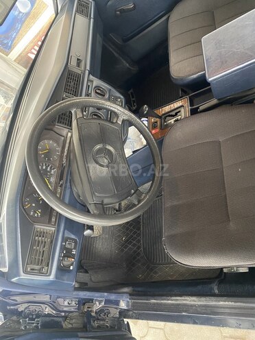 Mercedes 190 1990, 316,615 km - 2.0 l - Sabirabad