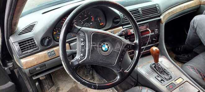 BMW 728 1997, 228,353 km - 2.8 l - Sumqayıt
