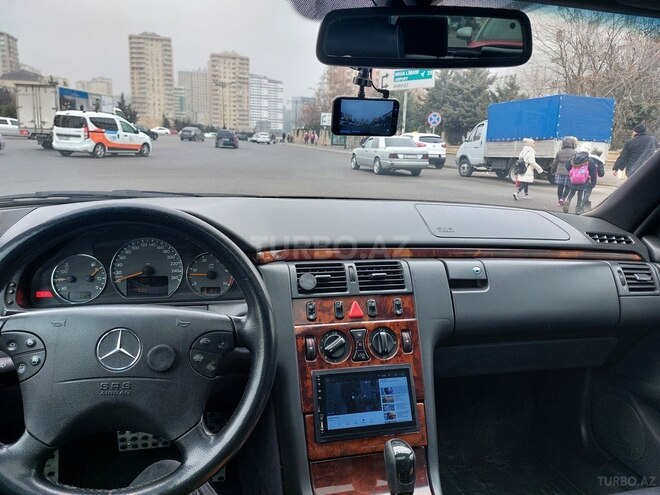 Mercedes E 270 2001, 355,000 km - 2.7 л - Bakı