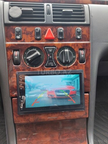 Mercedes E 270 2001, 355,000 km - 2.7 л - Bakı