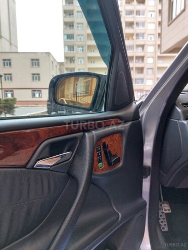 Mercedes E 270 2001, 355,000 km - 2.7 л - Bakı