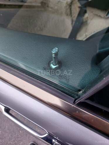 Mercedes E 270 2001, 355,000 km - 2.7 л - Bakı