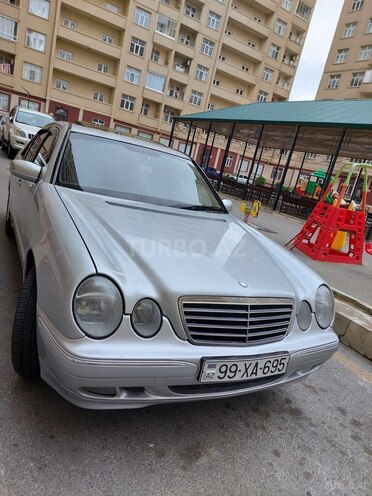 Mercedes E 270 2001, 355,000 km - 2.7 л - Bakı